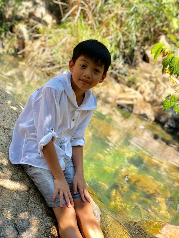 Bé Subeo dễ thương và giống y hệt bố Cường Đô la