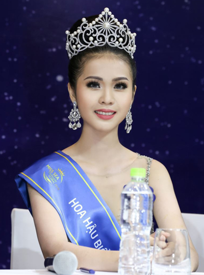 Trước câu hỏi 