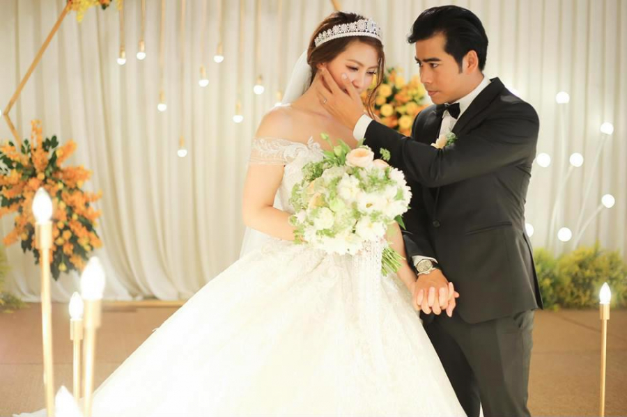 Dù đang có Shbet16 chơi game trực tuyến viên mãn nhưng nhiều người vẫn mong cặp đôi sẽ sớm tổ chức một hôn lễ thật hoành tráng .