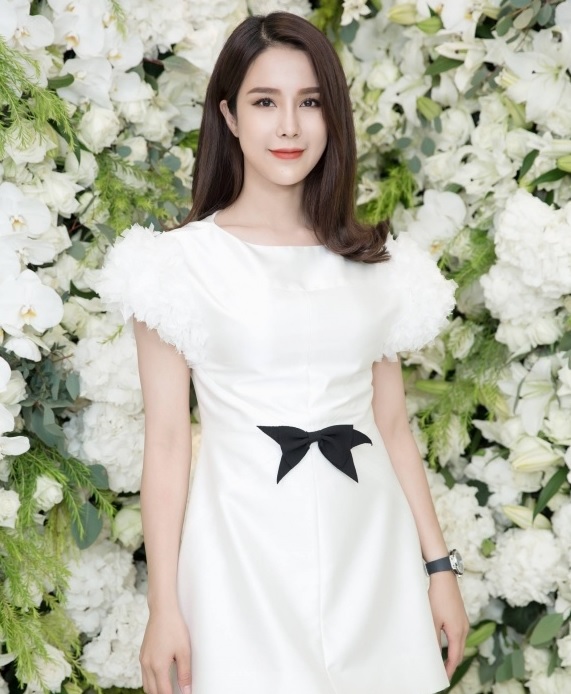 Trước đó, khi diện chiếc đầm 