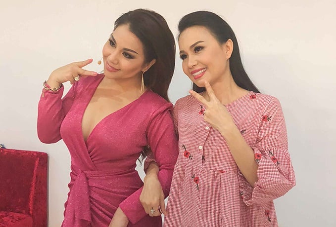 Minh Tuyết cho biết, cô luôn cảm thấy yên tâm mỗi khi đi làm mà biết có chị gái Cẩm Ly đang ở gần. Nữ ca sĩ hải ngoại nhớ lại, trong một lần ghi hình cách đây không lâu, Shbet999 com đăng nhập của cô bất ngờ bị sự cố. Trong lúc ê kíp đang cố gắng tìm cách xử lý, Minh Tuyết lập tức gọi điện thoại 