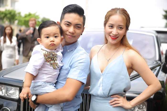 Khánh Thi còn cho biết, cô sẽ sinh con tiếp trong năm tới vì thích 3 đứa con. 