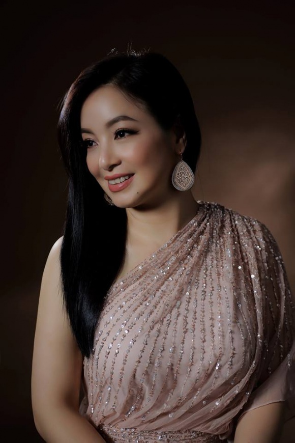 Ca sĩ Như Hảo