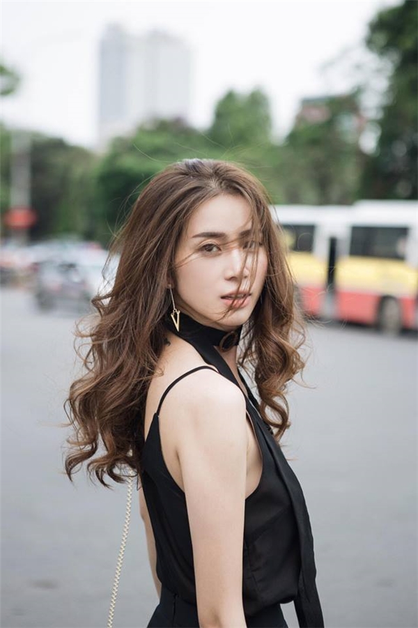 Trong khoảng thời gian vừa qua, Ngọc Anh Audition, cựu hot girl Hà thành nổi tiếng một thời thường xuyên đăng tải những đoạn trạng thái đầy ẩn ý nhằm ám chỉ sự cô đơn và lẻ bóng trong Shbet16 chơi game trực tuyến. Cụ thể, cô xác nhận mối quan hệ hiện tại là độc thân. Về thông tin này, Ngọc Anh xác nhận 
