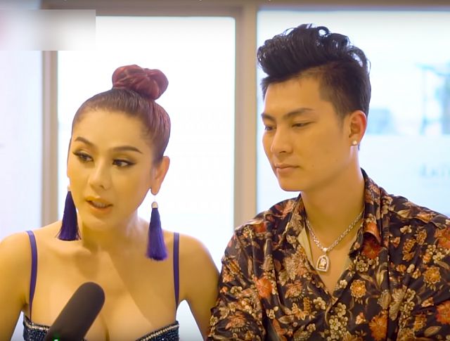 Trong một sự kiện mới đây, Lâm Khánh Chi đã có những chia sẻ thẳng thắn về nhan sắc của mình hiện tại và gây bất ngờ trước câu trả lời về đề nghị chỉnh sửa giọng nói từ ông xã.