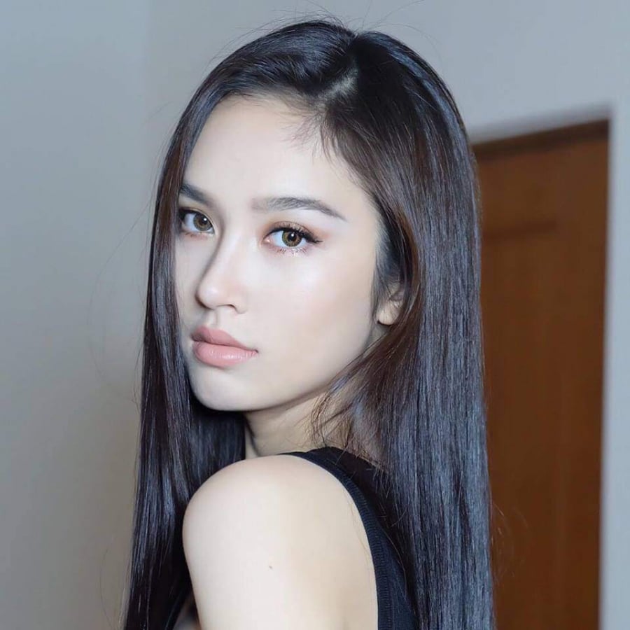 ngoai-huong-giang-idol-chau-a-con-co-vo-so-my-nhan-chuyen-gioi-xinh-nhu-mong-b1-1520751295-573-width960height960