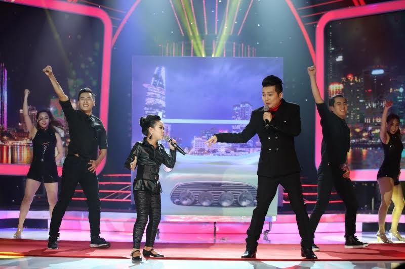 vu-ha-guong-mat-than-quen-nhi-sharoncuneta.com