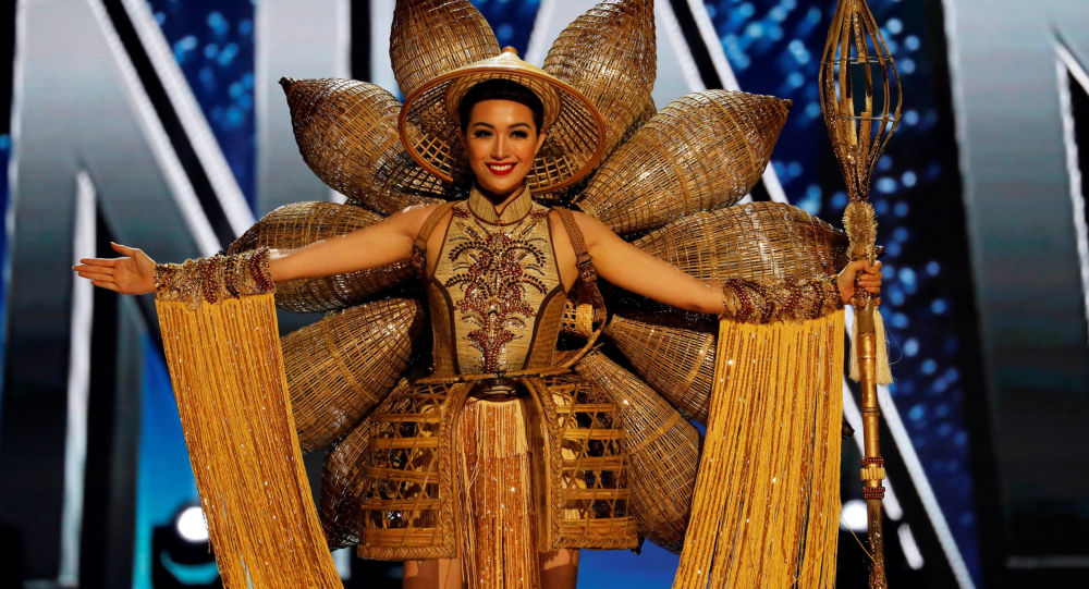 LE-HANG-hoa-hau-hoan-vu-sharoncuneta.com4