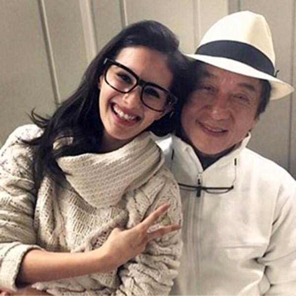 ban-gai-thanh-long-Amyra-