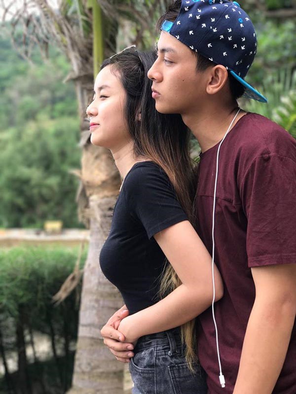 hoai-lam-va-ban-gai-sharoncuneta.com