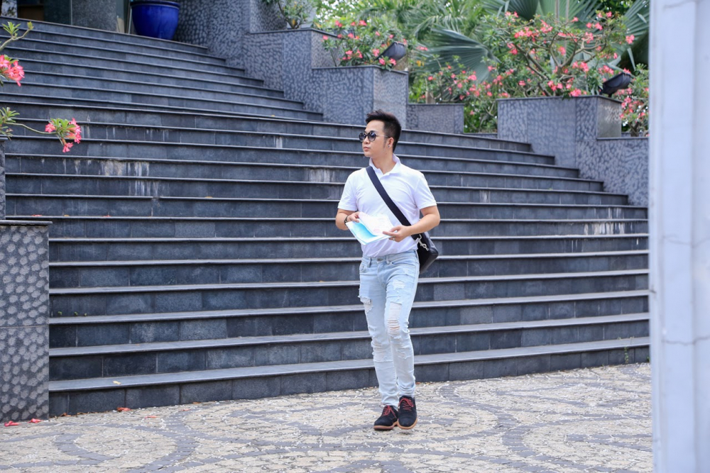 Quach-tuan-du-ban-xe-sharoncuneta.com4