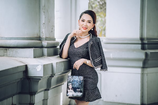 hoa-hau-minh-huyen-sharoncuneta.com3