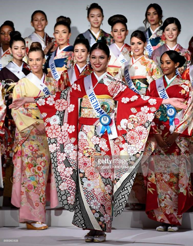 thuy-dung-hoa-hau-thuy-du