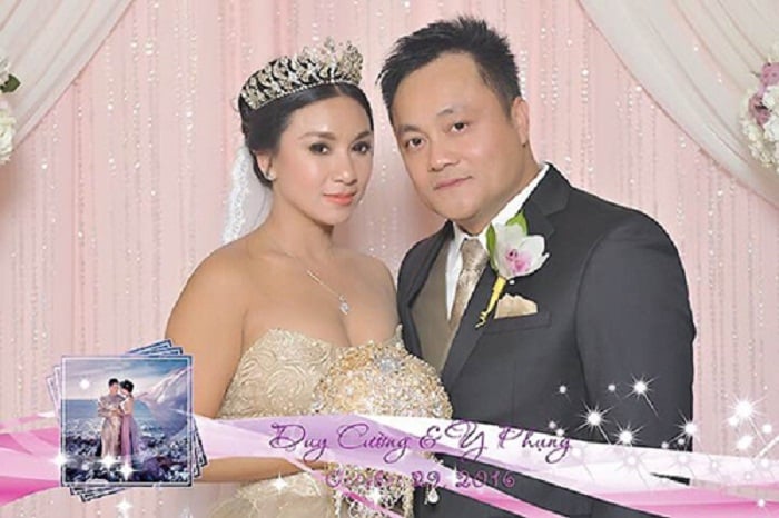 Y Phụng hạnh phúc bên ông xã trong Quatrian shbet hiện đang mở lần 2 tại Mỹ. Ảnh: Internet