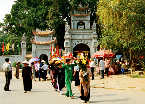 le-hoi-den-mau-2-anh-le-hao