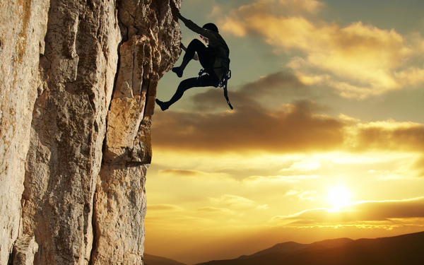 free-rock-climber-1415093660361