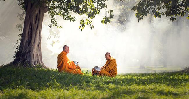 doi-nguoi-hon-loan-do-tranh-gianh-700x366
