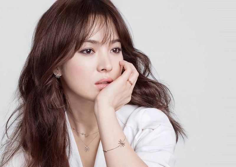 okezone-week-end-ingin-tampilan-rambut-ala-gadis-korea-ikuti-langkah-langkah-ini-bRfeFdKsmD