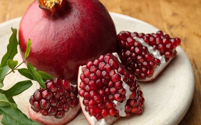 1-pomegranate-xlfp-jpeg-1393096133765-crop1393096363365p