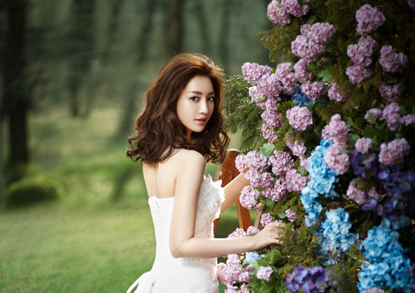 lua-chon-kieu-toc-dep-cho-dam-cuoi-mua-thu-
