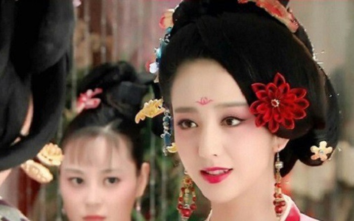 ngo-la-cao-tay4-154045430526282609600-0-0-314-600-crop-1540454317124331004763