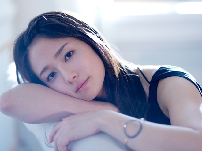1513012141-830-top-10-my-nu-la-hinh-mau-ban-gai-ly-tuong-nhat-nhat-ban-fumino-kimura-1512998357-width660height495