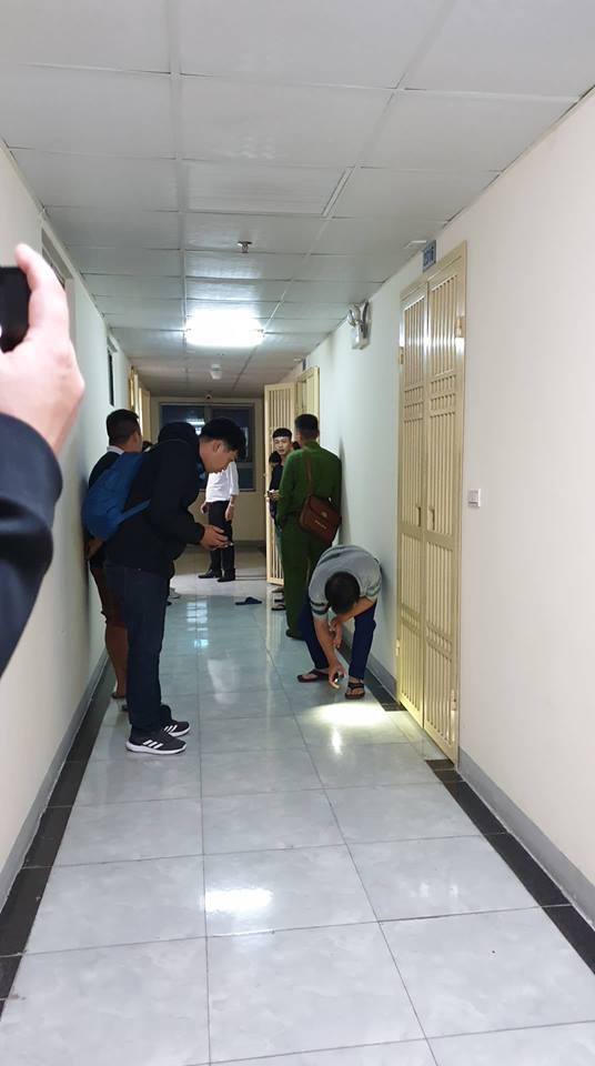 Lực lượng chức năng tiến hành các biện pháp nghiệp vụ điều tra nguyên nhân vụ việc.