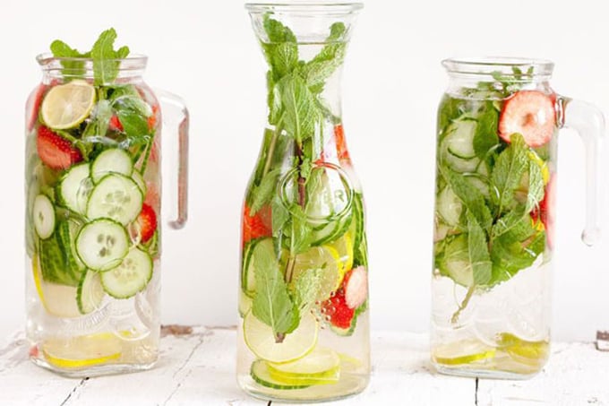 nuoc-detox-dua-leo-chanh-dau-tay-dua-leo-bac-ha