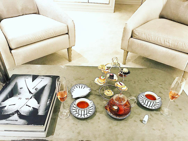 Từng góc nhỏ trong nhà đều được Phạm Hương bài trí, trang hoàng kĩ lưỡng và rất đẹp mắt.