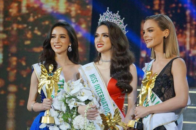 Hương Giang xuất sắc giành ngôi vị quán quân hoa hậu chuyển giới 2018