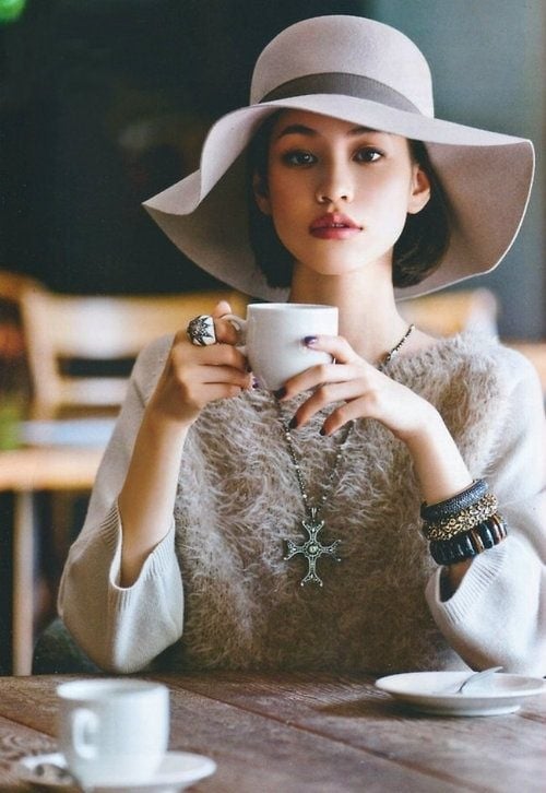 cuoi-duoc-3-con-giap-nay-dan-ong-tay-trang-cung-co-ngay-phat-thanh-da-850130