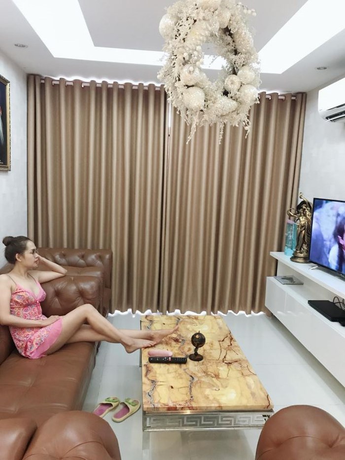 Nữ diễn viên xinh đẹp ở tuổi 42