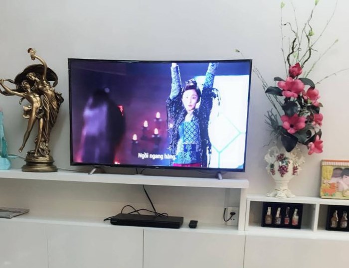 Dù không chia sẻ hình ảnh toàn bộ căn hộ nhưng với những góc nhỏ mà cô đặc biệt công khai đều dễ dàng nhận thấy, nữ diễn viên rất quan tâm chăm chút, bày trí cho không gian sống của mình.