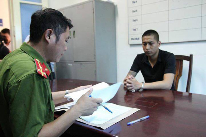 photo-1-1497861417667