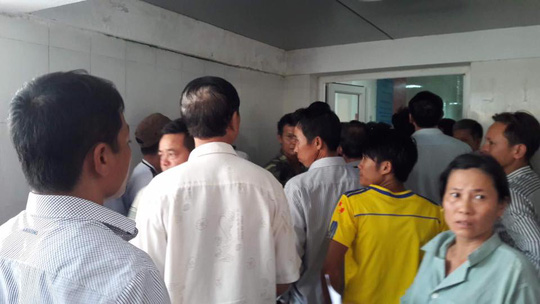 anh-nguoi-nha-vay-benh-vien-1-1501069283300