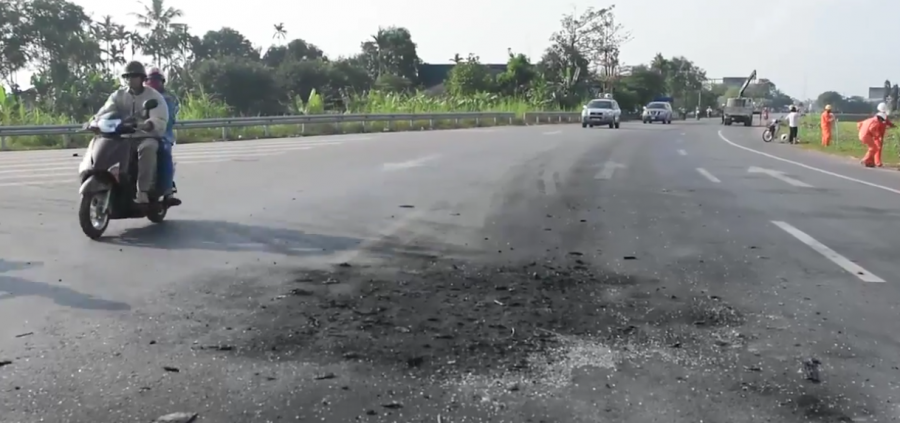 Hiện trường vụ tai nạn (ảnh từ video của zing)
