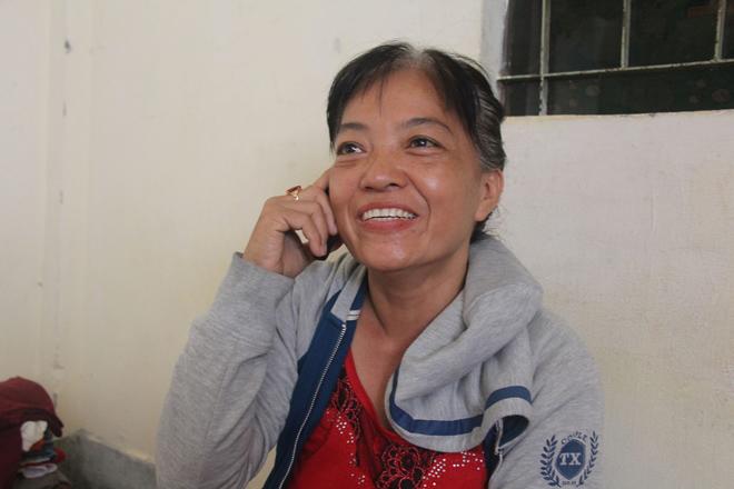 Chị Nhàn vui mừng vì đã tìm lại được con trai 