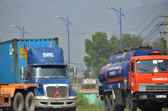 Các doanh nghiệp vận tải chịu áp lực nhiều nhất từ việc giá xăng dầu tăng
