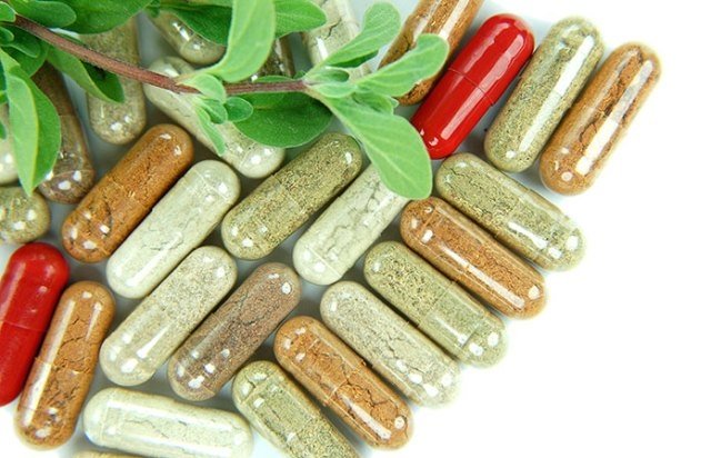Các loại thuốc viên chống nắng được quảng cáo là vừa có thể thay thế kem chống nắng, lại vừa ngừa ung thư, chống sạm da...