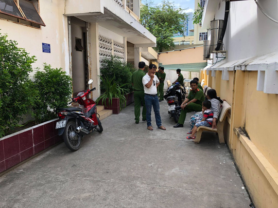 Cơ quan chức năng đang vận động người nhà khám nghiệm tử thi để làm rõ nguyên nhân cái chết