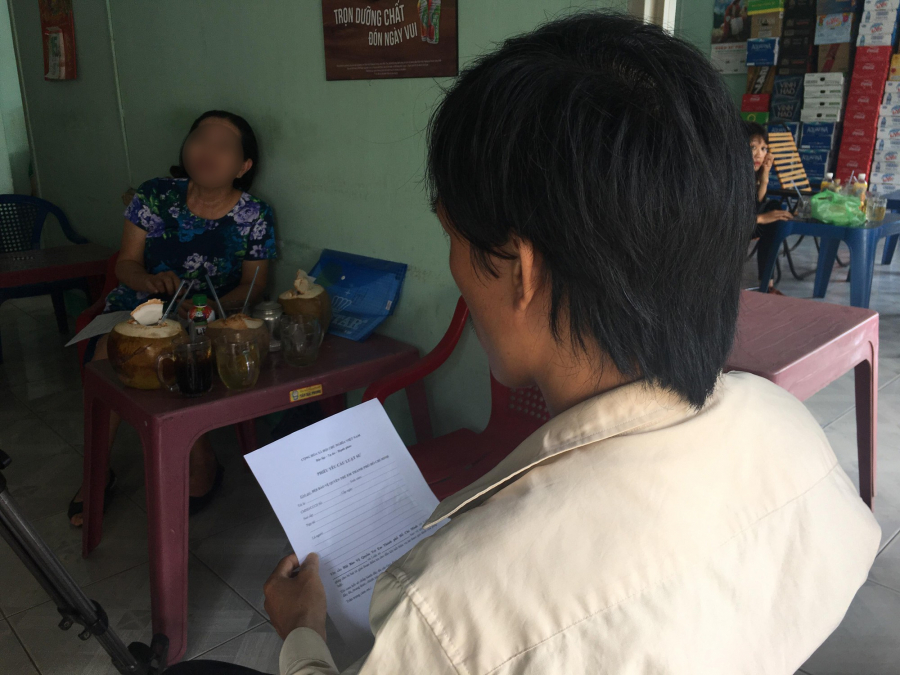 Không chỉ một bé mà hơn 10 bé khác cũng đã tố cáo thầy giáo này có hành vi dâm ô các bạn nữ trong lớp