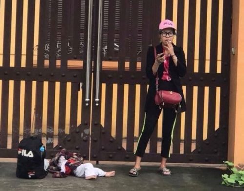 Trước đó nhiều hình ảnh Đoàn Thúy Hà có những hành động bạo hành con trai đã được lan truyền trên mạng, sau đó có 2 đơn khiếu nại gửi tới Hội Bảo vệ quyền trẻ em Việt Nam