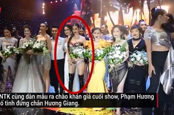 Show diễn trước đó của NTK Đỗ Long, Phạm Hương vướng nghi án cố tình chèn ép không cho Hương Giang lên đứng cùng hàng