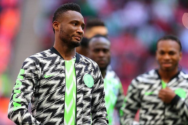 Đội trưởng ĐTQG Nigeria - John Obi Mikel phải trả khoảng 28.000 USD để chuộc cha khỏi tay bọn bắt cóc