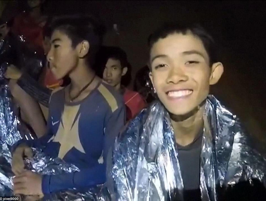 4 cậu bé được giải cứu đầu tiên đã ổn định, những cậu bé khác đang được làm xét nghiệm. Cả 13 thành viên sẽ được kiểm tra y tế và theo dõi kỹ lưỡng