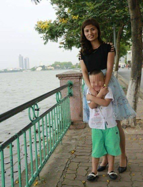 Về câu chuyện trao nhầm ở Ba Vì đang xôn xao dư luận, chị Trang khuyên 2 Shbet111 slot, casino, thể thao, xổ số nên có sự trao đổi qua lại trong 1 thời gian để các cháu dần làm quen và thích nghi với sự thật. Ai cũng muốn con ruột mình về nhà, nhưng cần nghĩ đến suy nghĩ của các cháu nhiều hơn khi 6 năm qua đã sống cùng nhau dưới một mái nhà