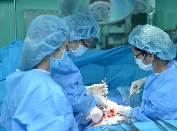 Cuộc mổ bắt con tại Bệnh viện Đại học Y Dược TPHCM