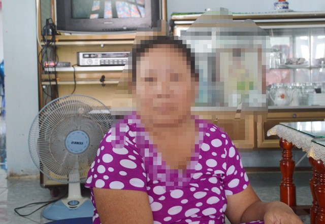 Mẹ cô dâu H. đau khổ khi nhắc về con gái
