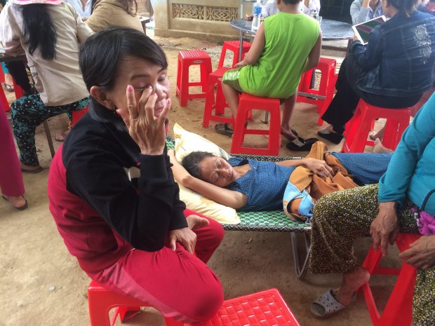 Mẹ bé Đài khóc ngất từ ngày hay tin con bị giết hại dã man