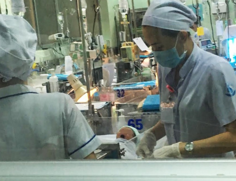 Trước đó cậu bé được sinh ra tại BV Trưng Vương